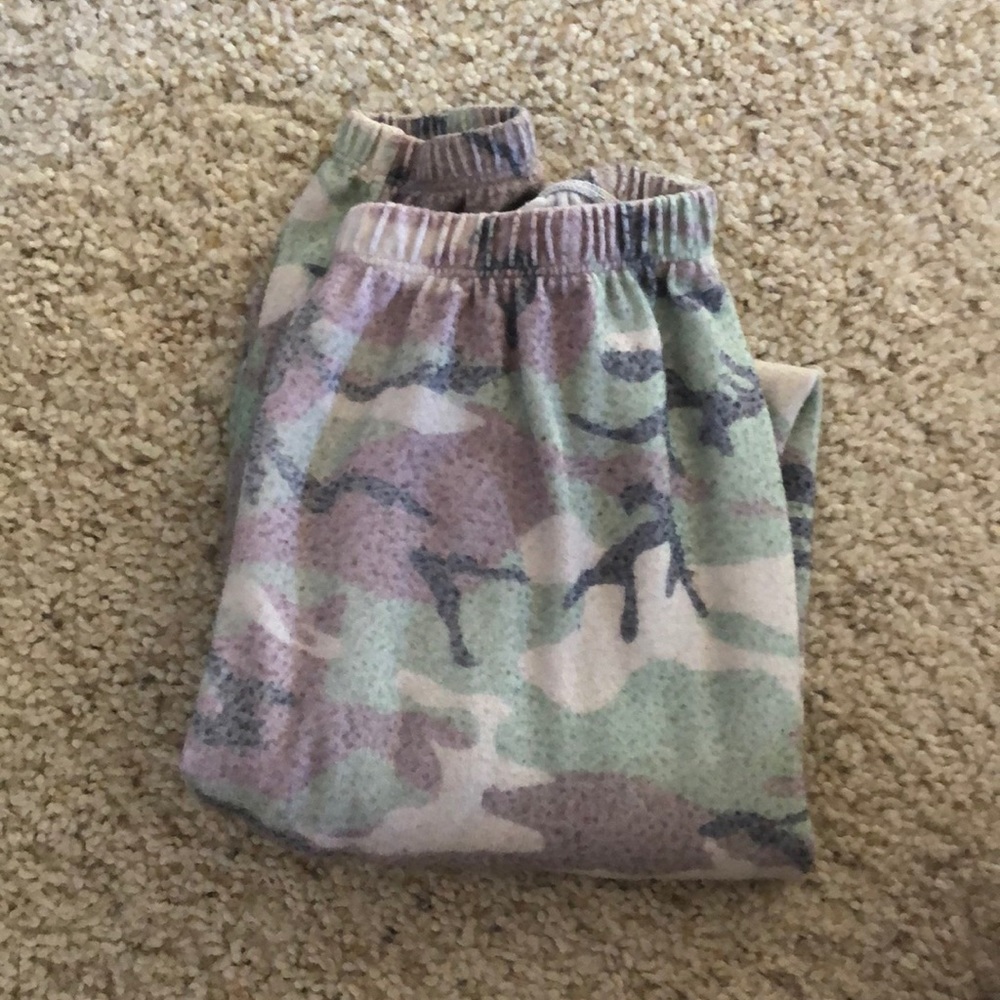 Wild fox camo muted joggers